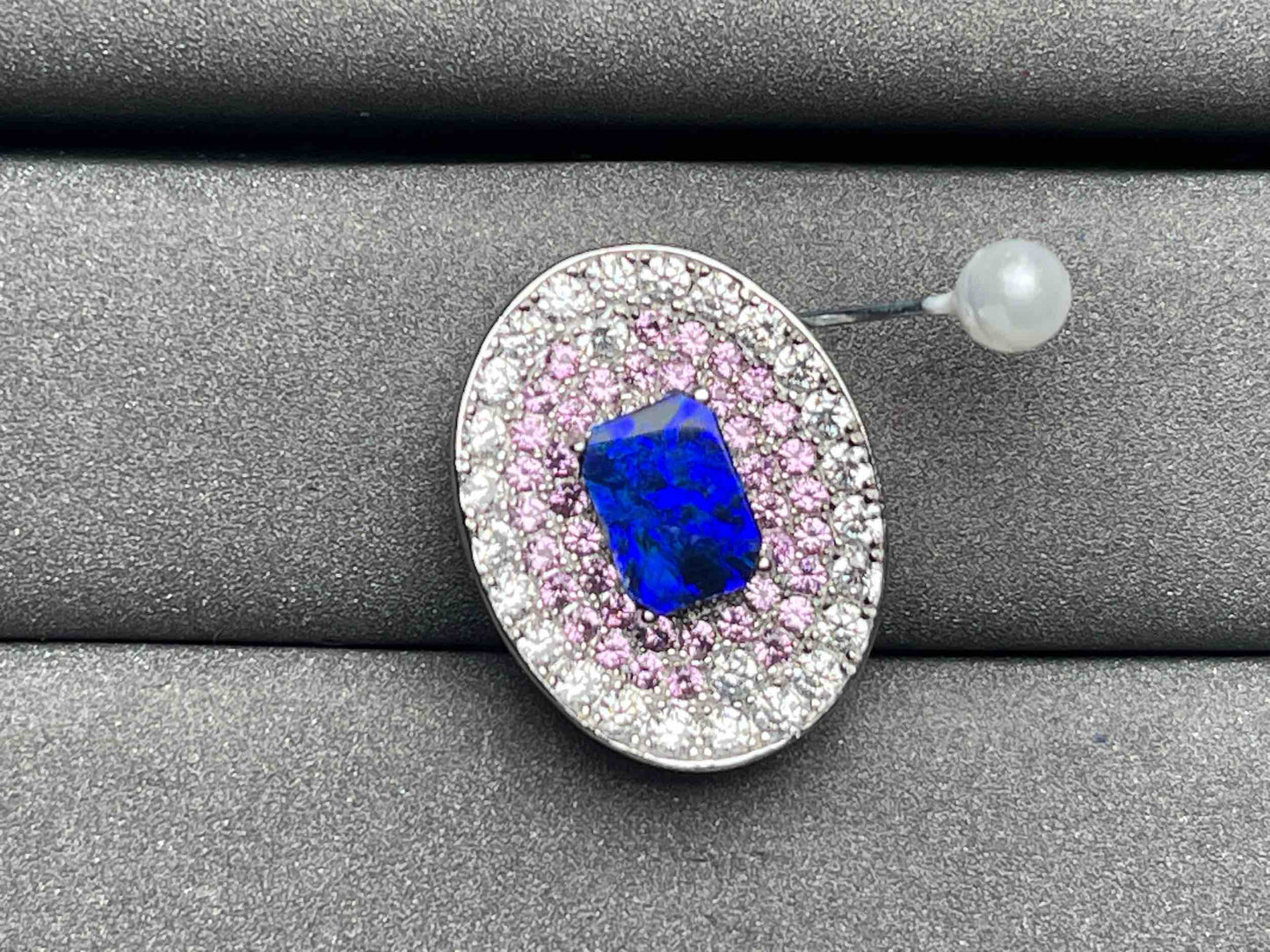 A5679 Opal Pendant