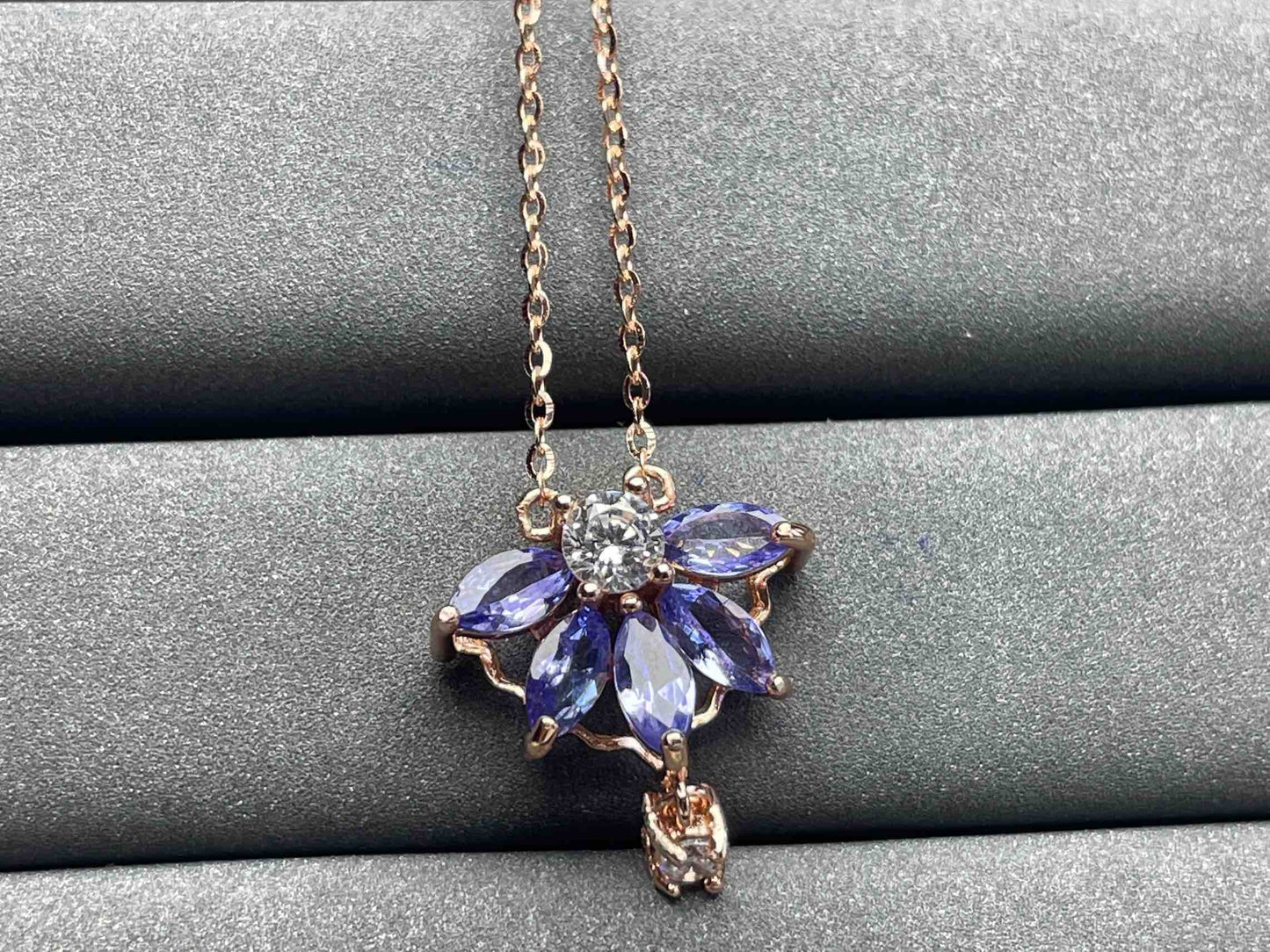A568 Tanzanite Necklace