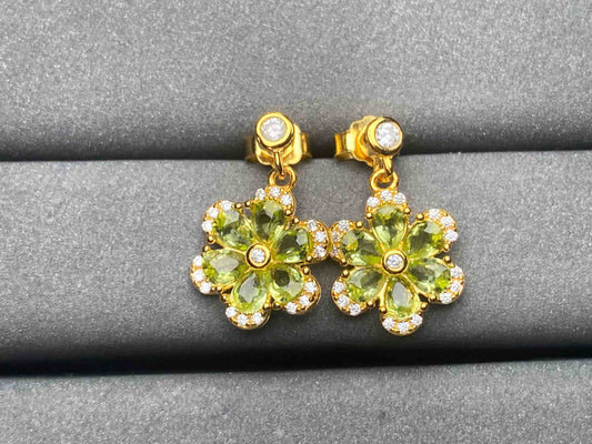 A5744 Peridot Earrings