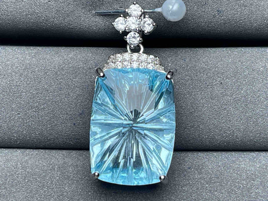 A5776 Topaz Pendant
