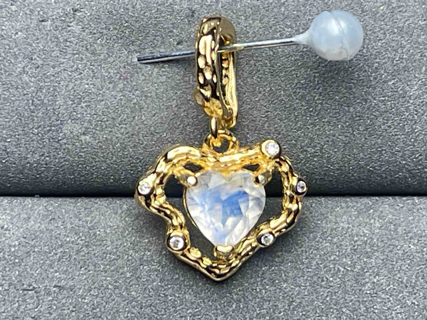 A5789 Moonstone Pendant