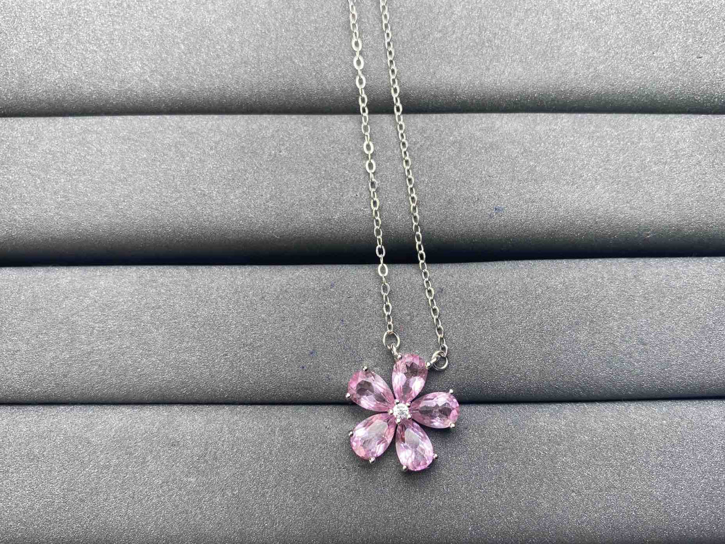 A5821 Topaz Necklace