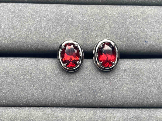 A5915 Garnet Earrings