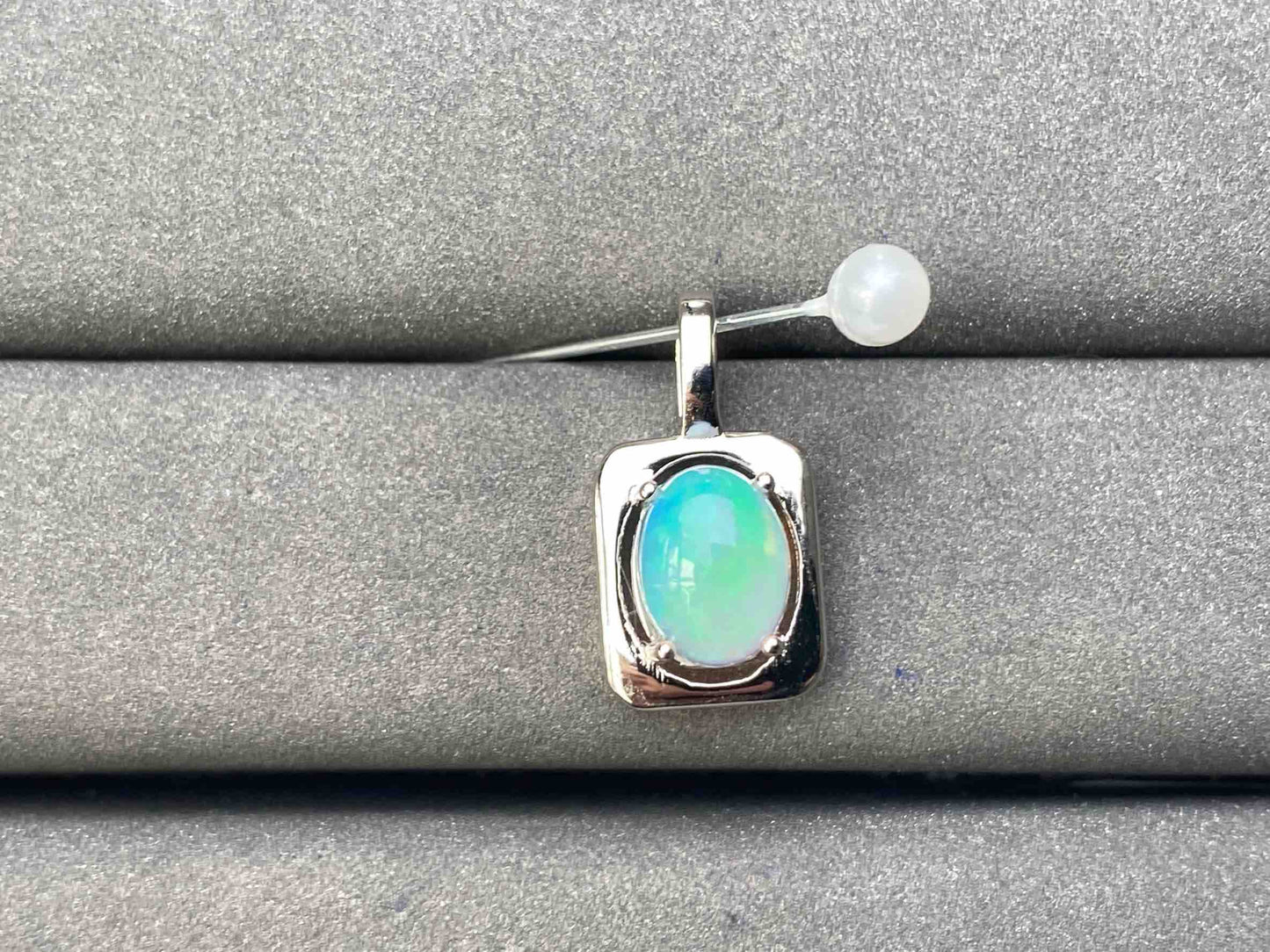 A6031 Opal Pendant