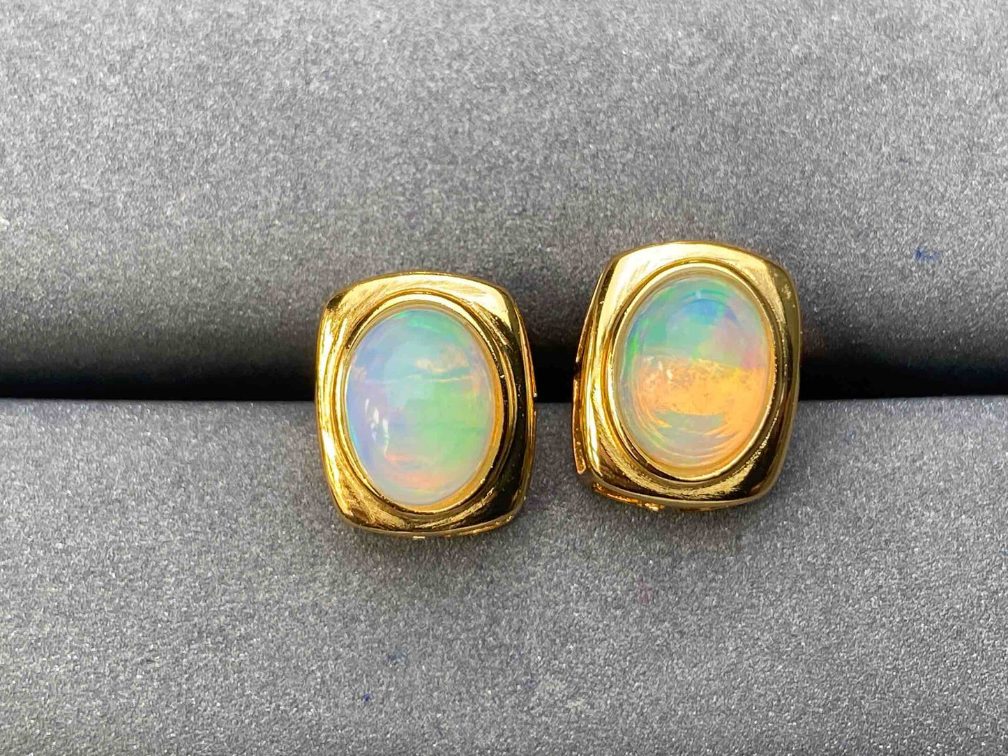 A6039 Opal Earrings