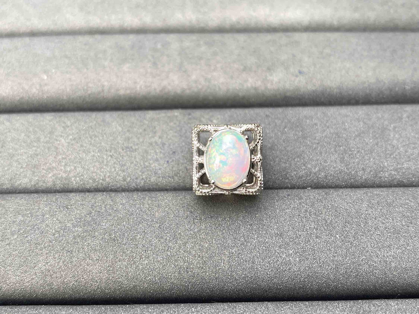 A6043 Opal Pendant