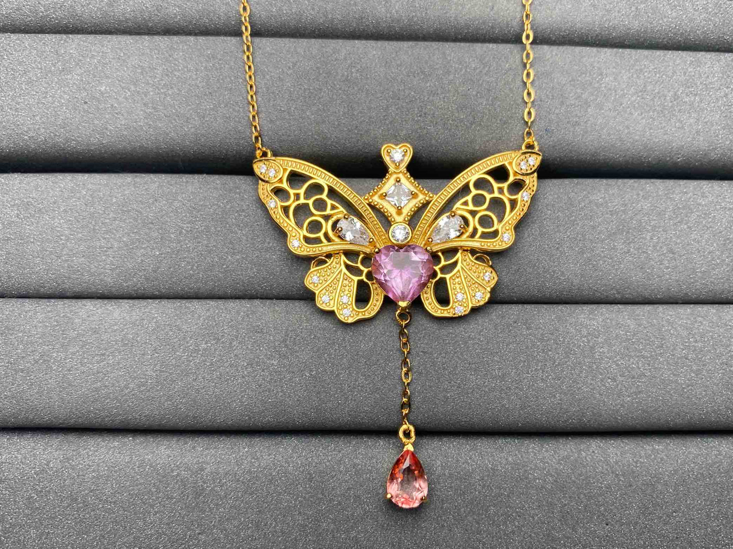 A6079 Topaz Necklace