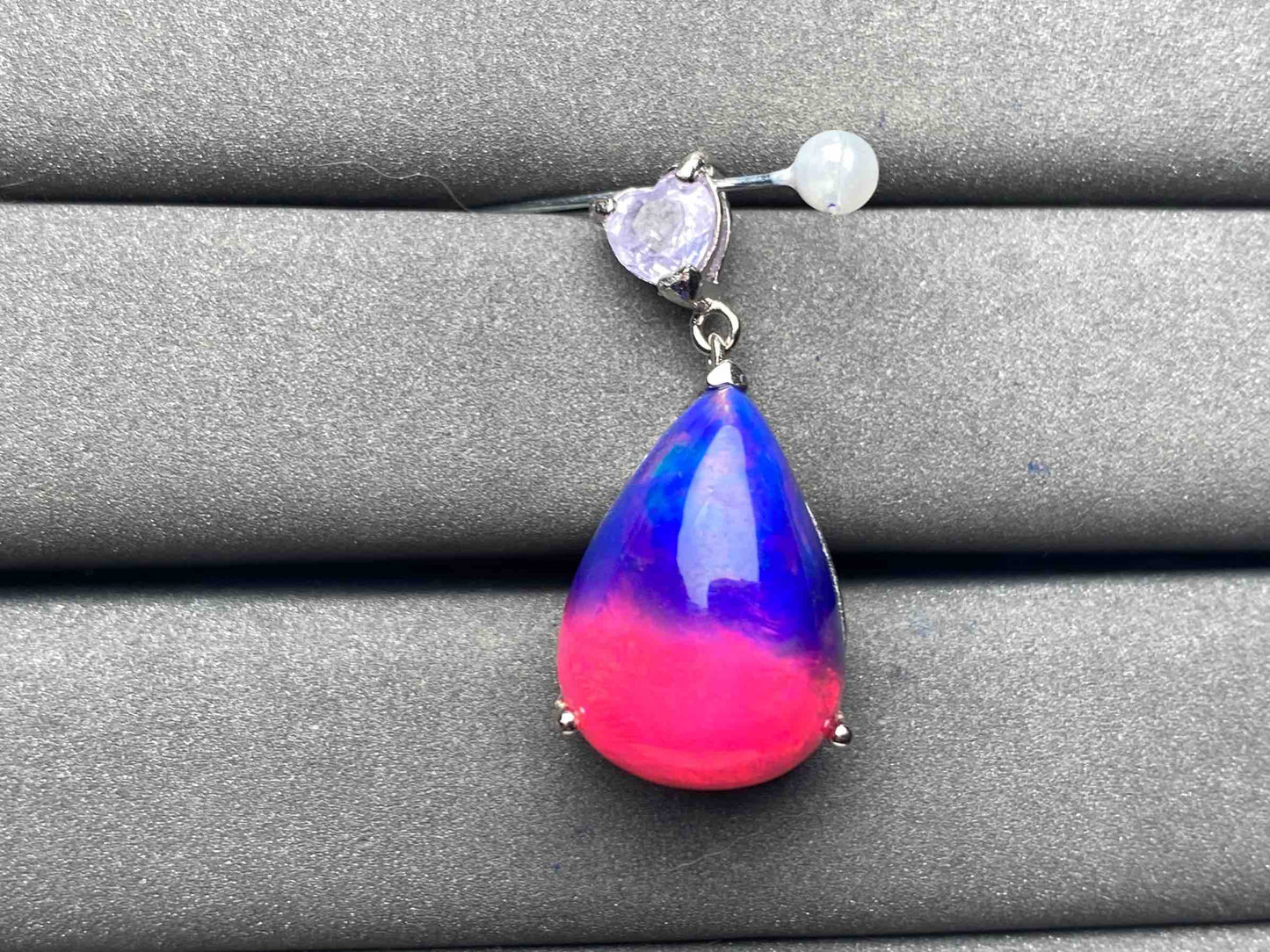 A6086 Opal Pendant