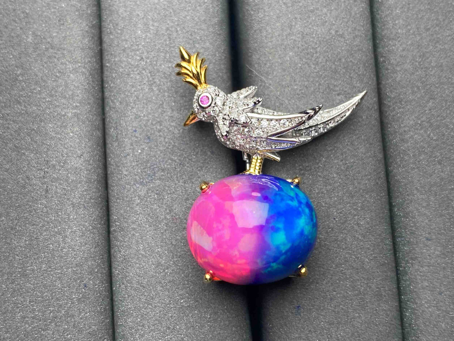 A6094 Opal brooch