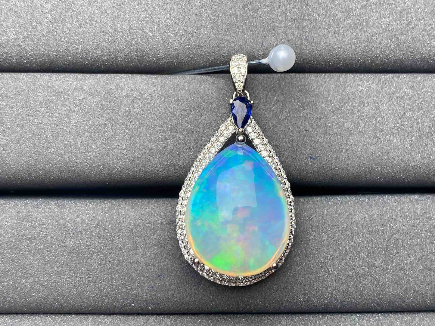 A6101 Opal Pendant