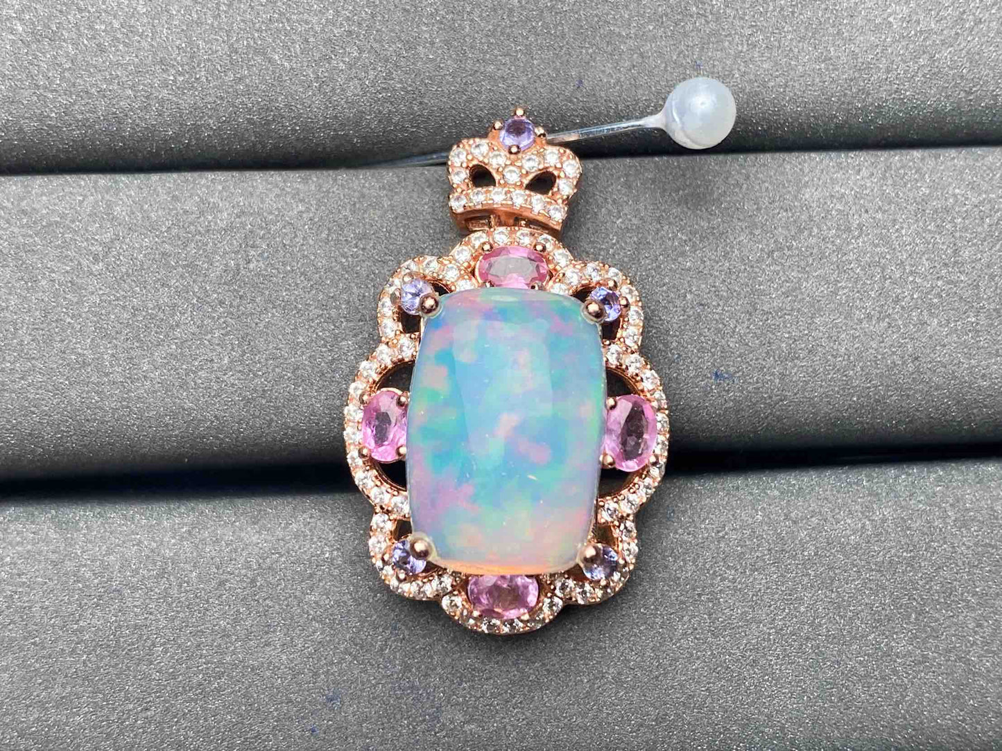 A6102 Opal Pendant