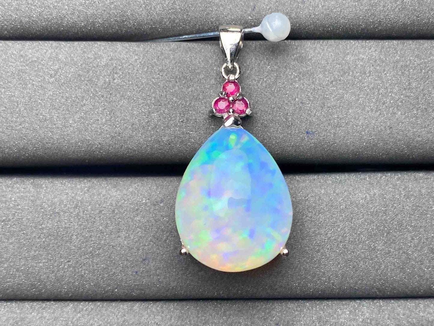 A6104 Opal Pendant