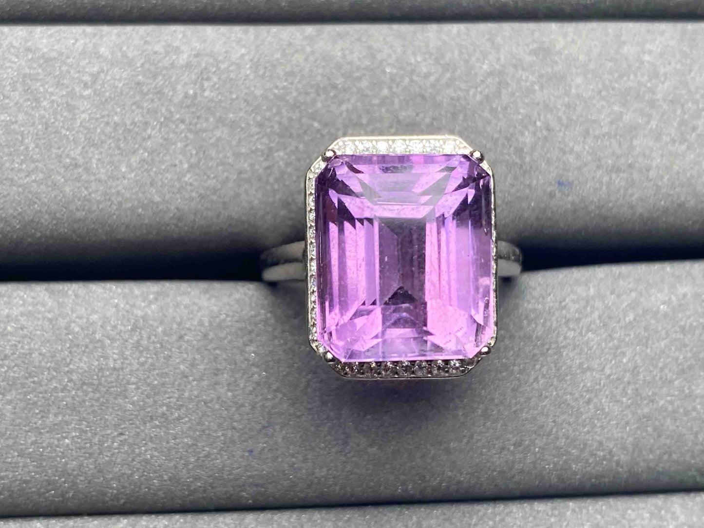 A6125 Amethyst Ring