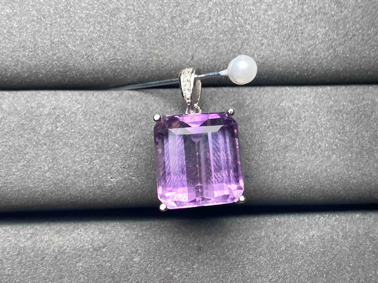 A6136 Amethyst Pendant