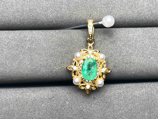 A6150 Emerald Pendant