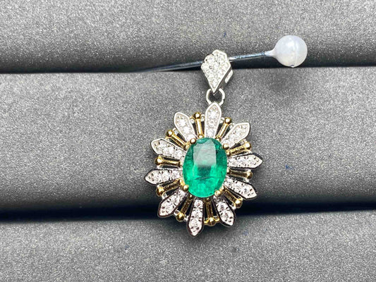 A6186 Emerald Pendant
