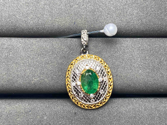 A6193 Emerald Pendant