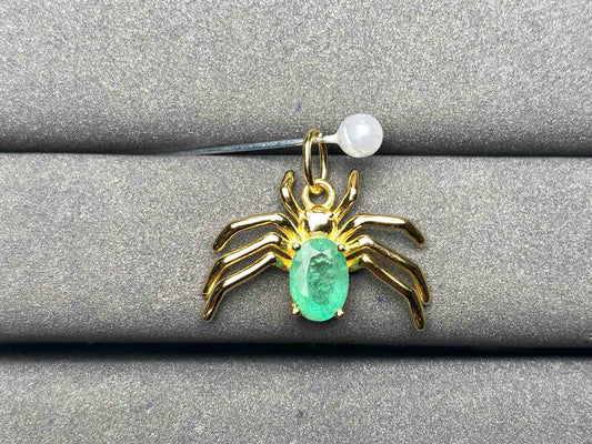 A6195 Emerald Pendant