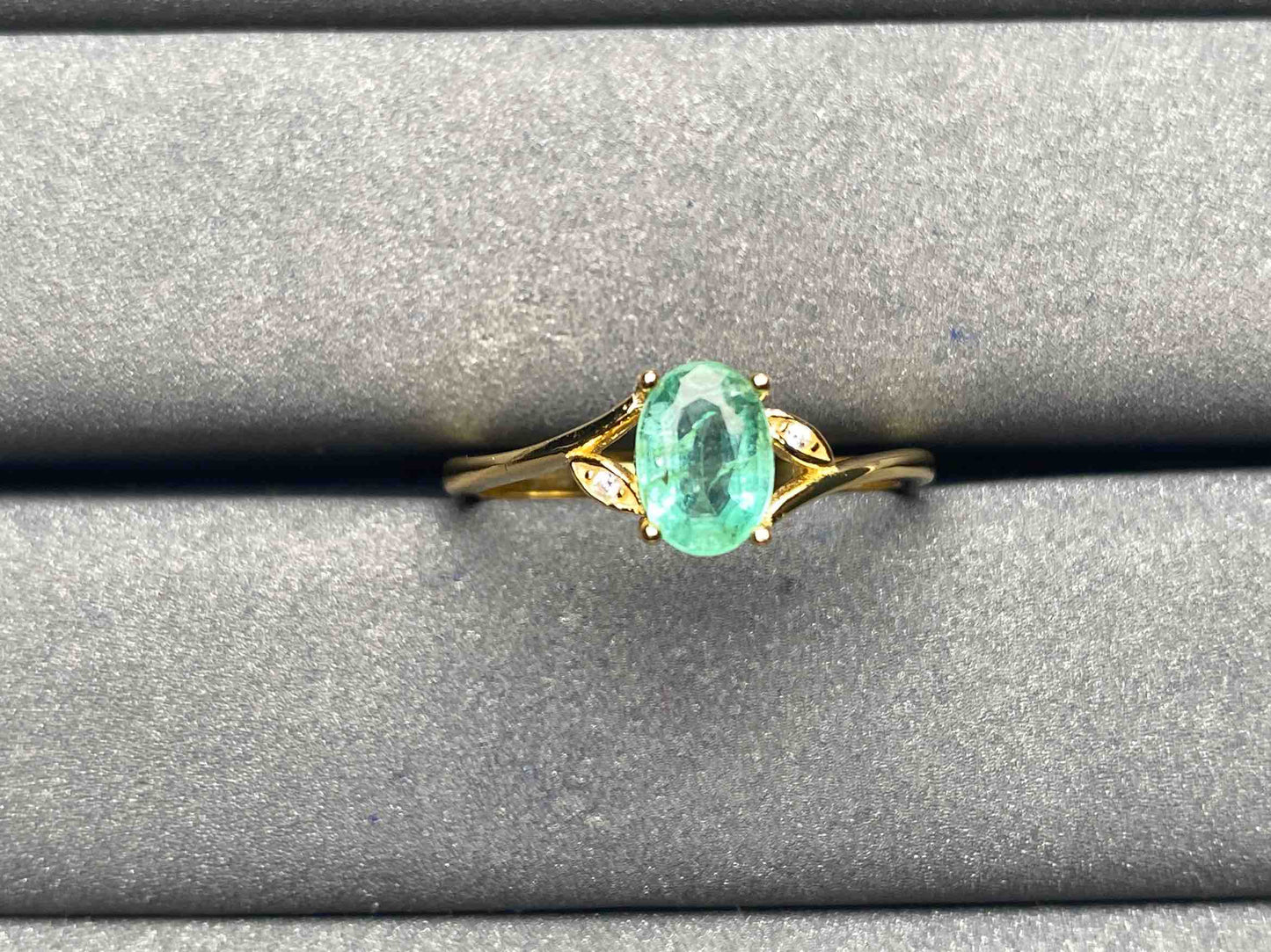 A6200 Emerald Ring