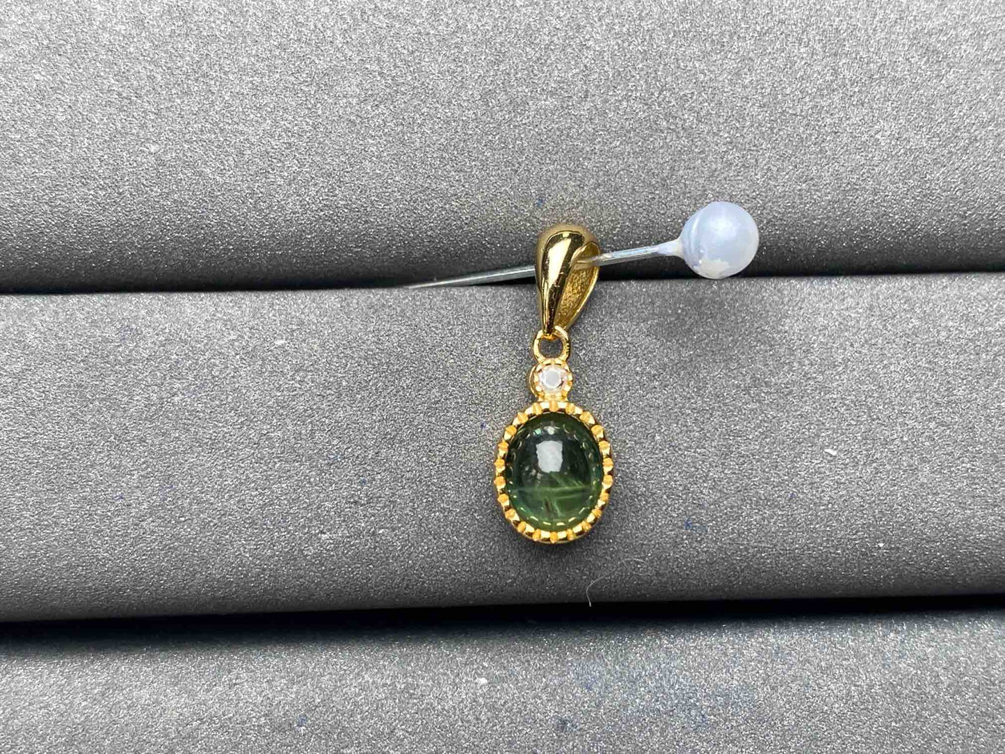 A6408 Sapphire Pendant