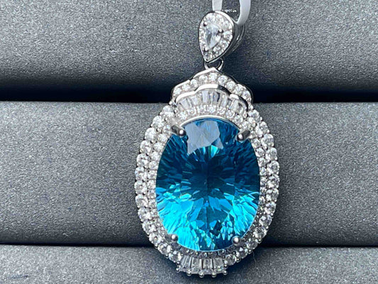 A6468 Topaz Pendant