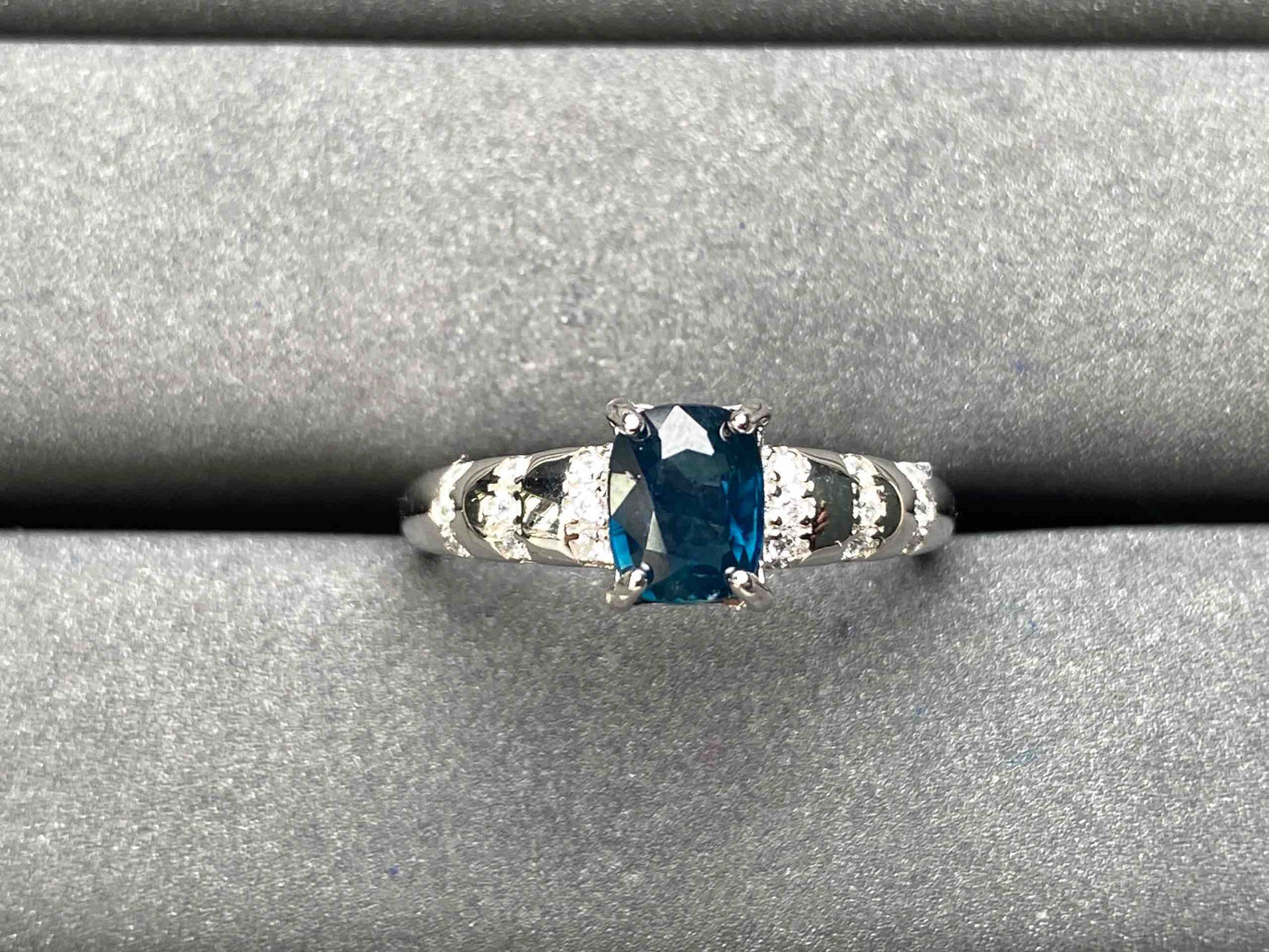 A6575 Teal Sapphire Ring
