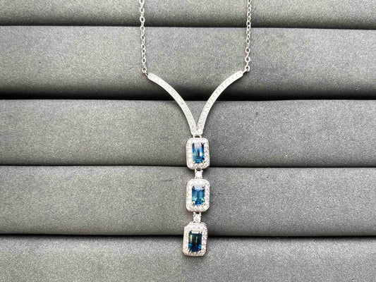 A6589 Teal Sapphire Necklace