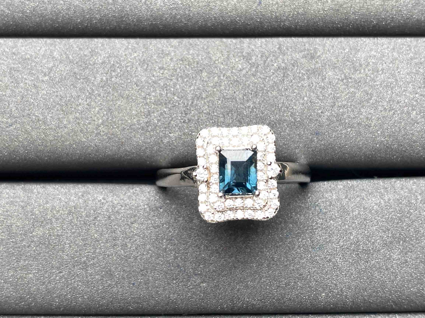 A6603 Teal Sapphire Ring