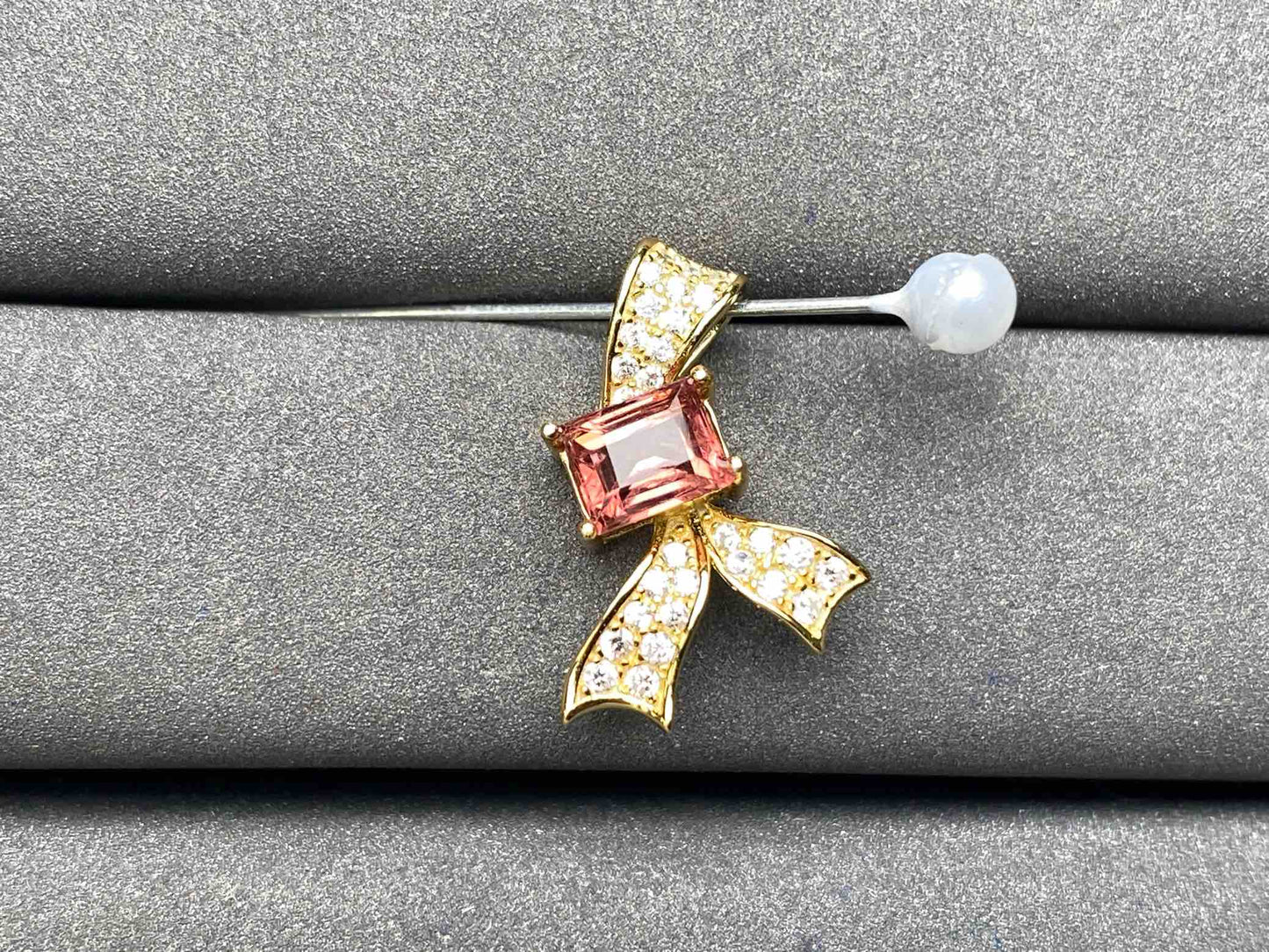 A6626 Spinel Pendant