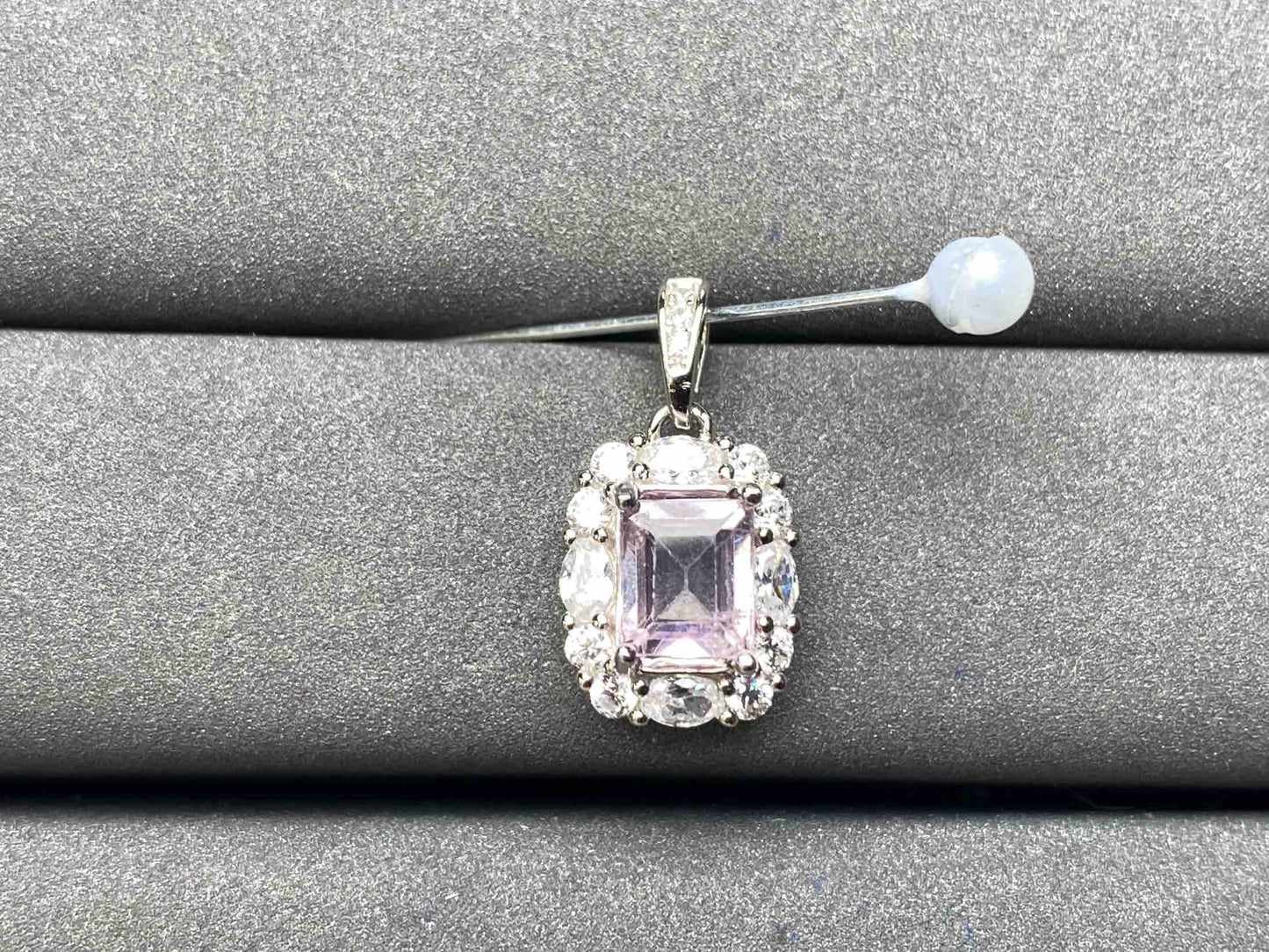 A6630 Spinel Pendant