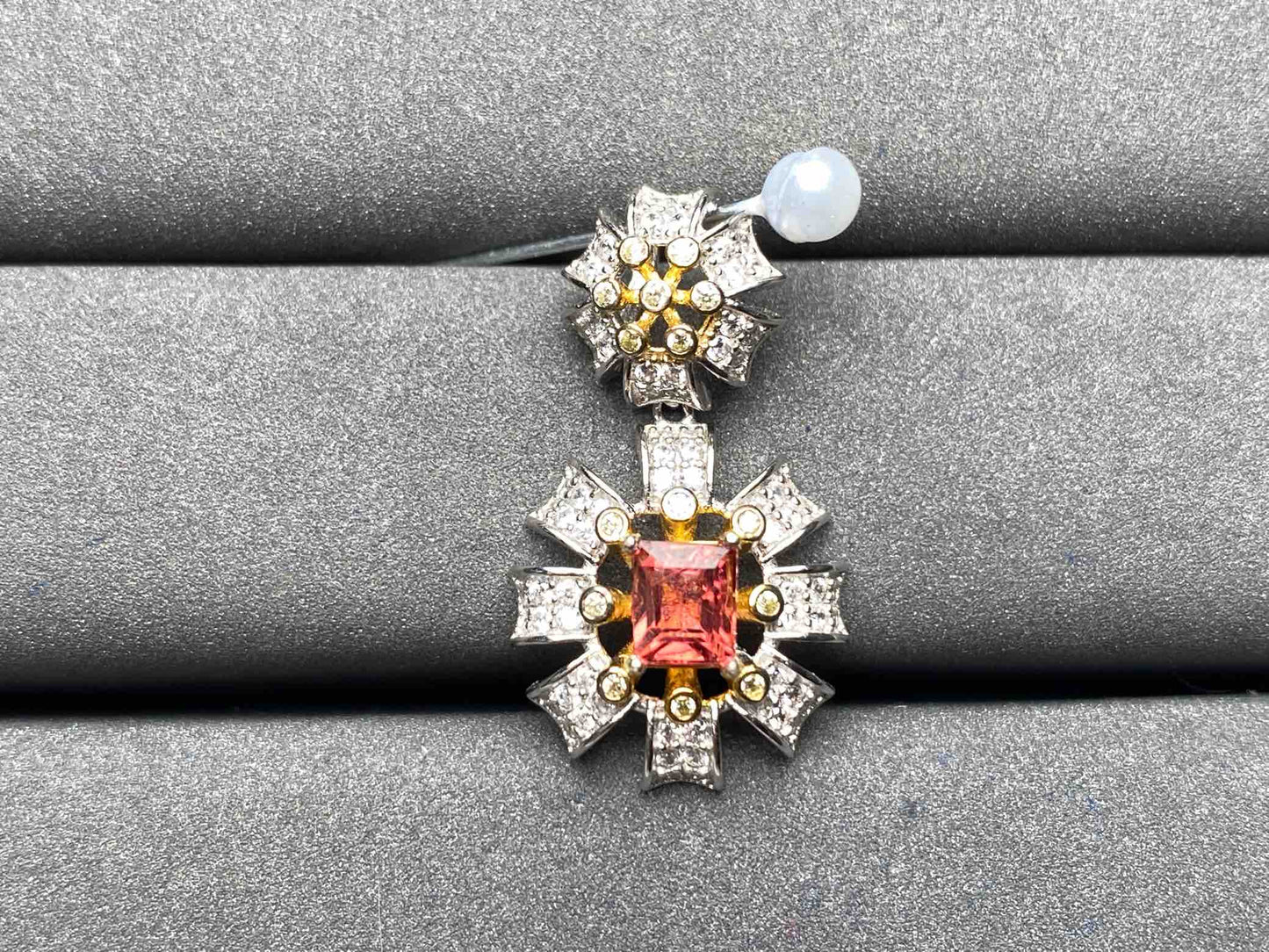 A6632 Spinel Pendant