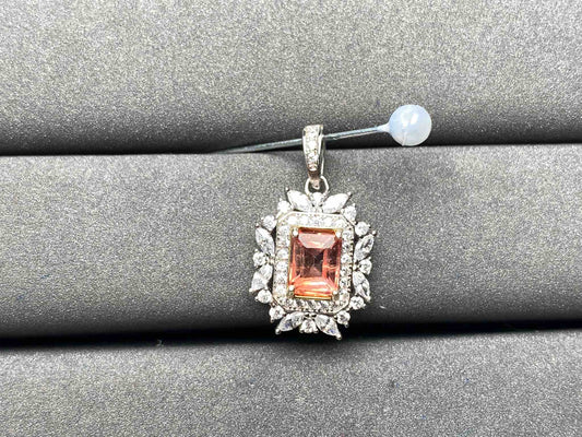 A6642 Spinel Pendant