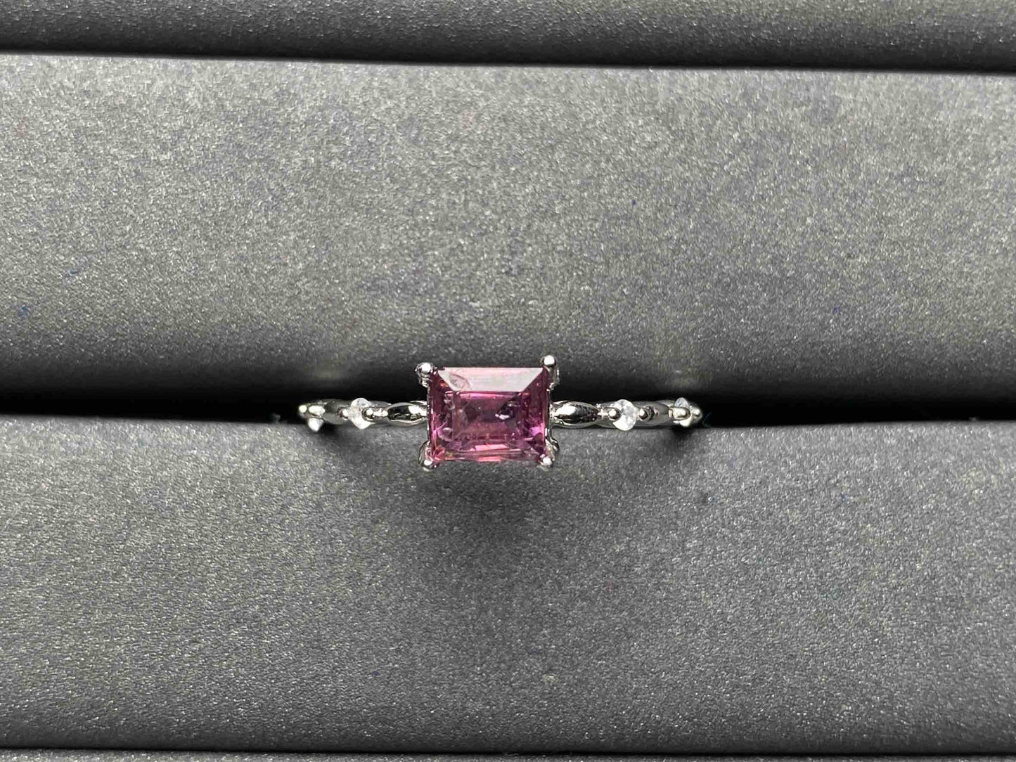 A6651 Spinel Ring