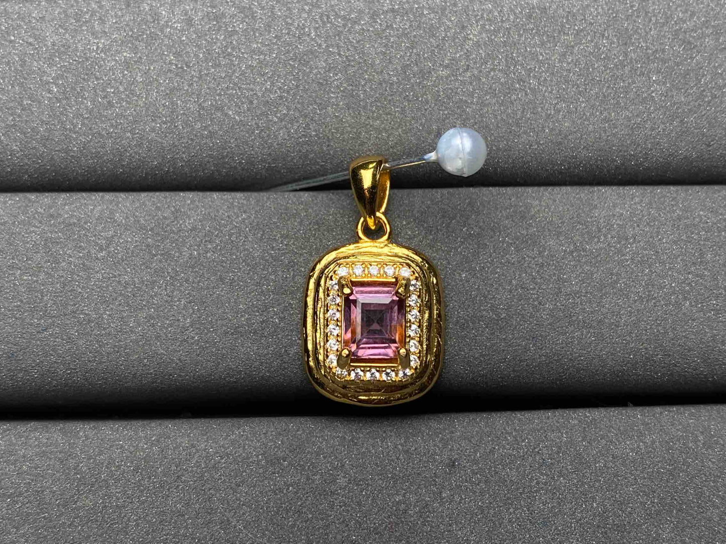 A6675 Spinel Pendant