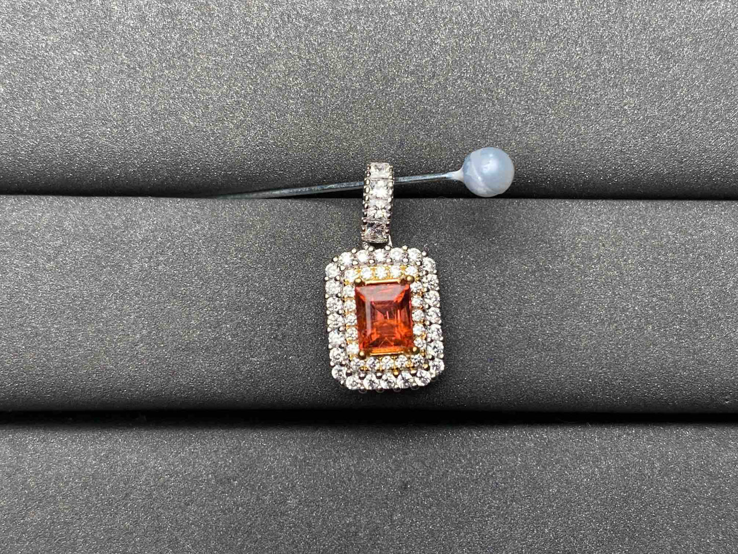 A6679 Spinel Pendant