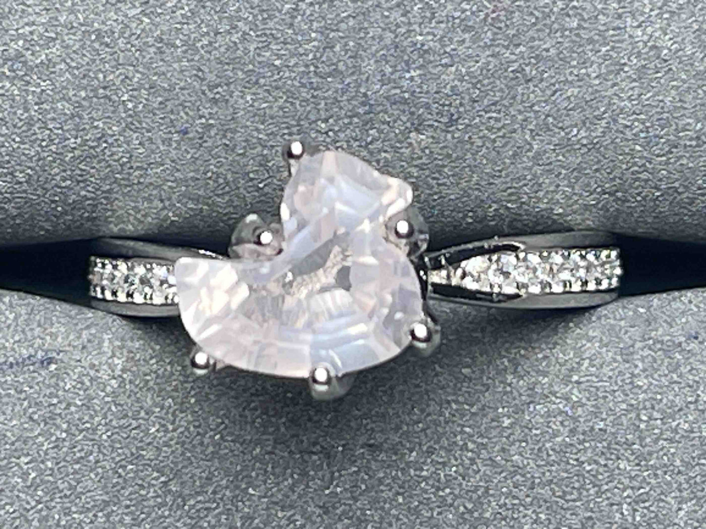 A6713 Rose Quartz Ring