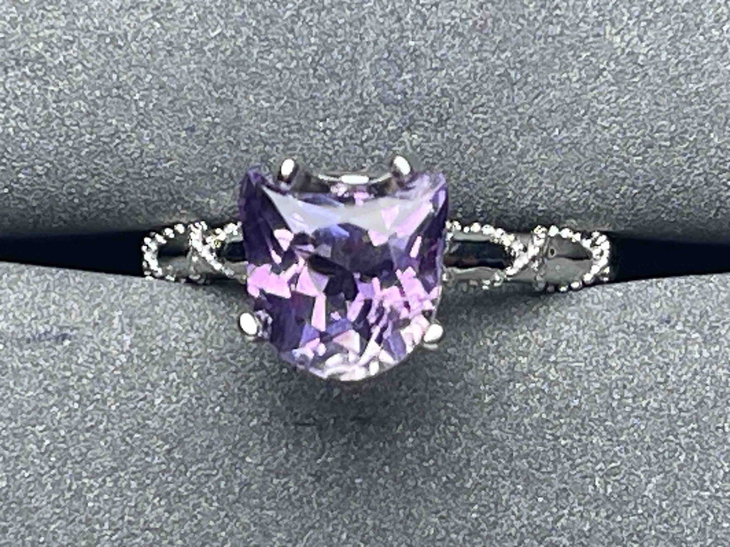 A6723 Amethyst Ring