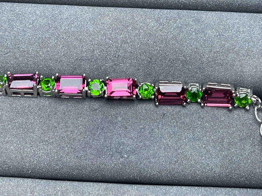 A6751 Garnet Bracelet
