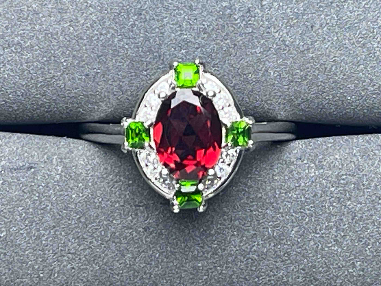 A6775 Garnet Ring