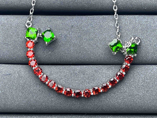 A6777 Garnet Necklace