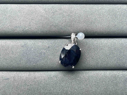 A6787 Sapphire Pendant