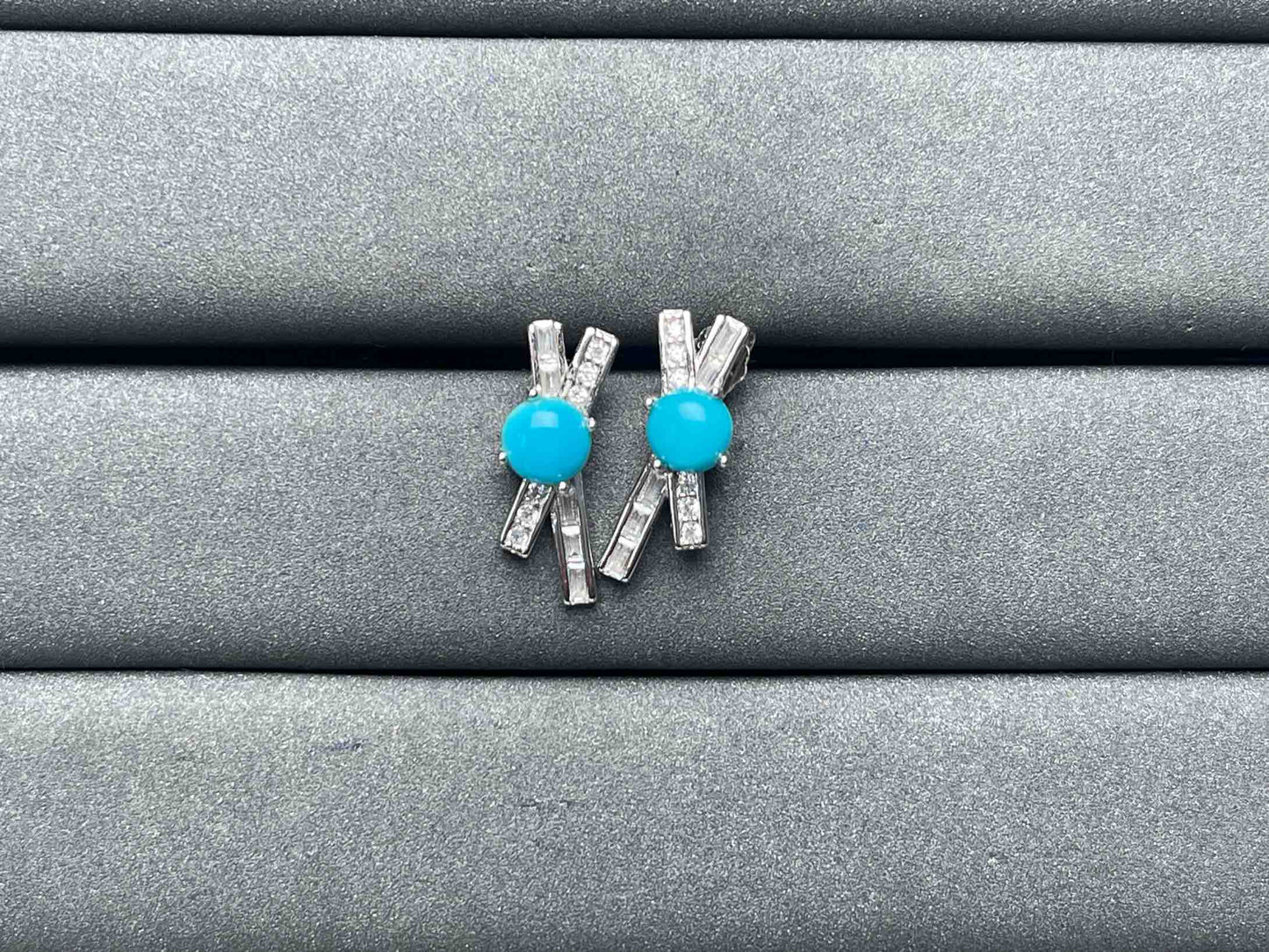 A6795 Turquoise Earrings