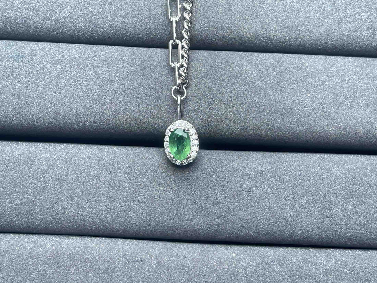 A6799 Emerald Bracelet