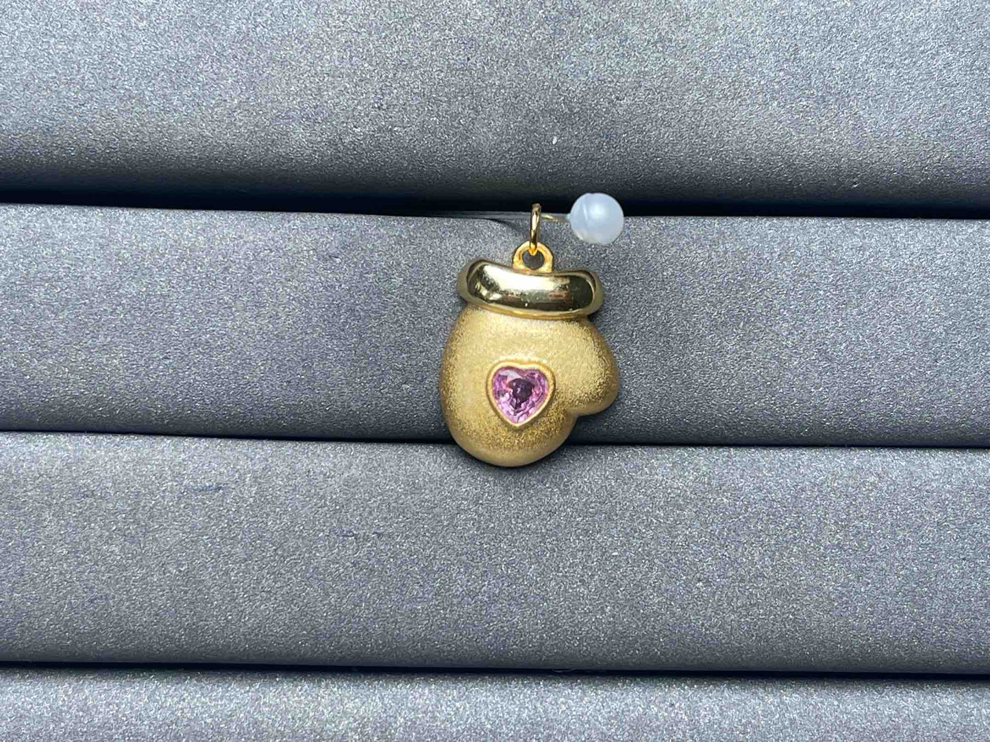 A6813 Sapphire Pendant