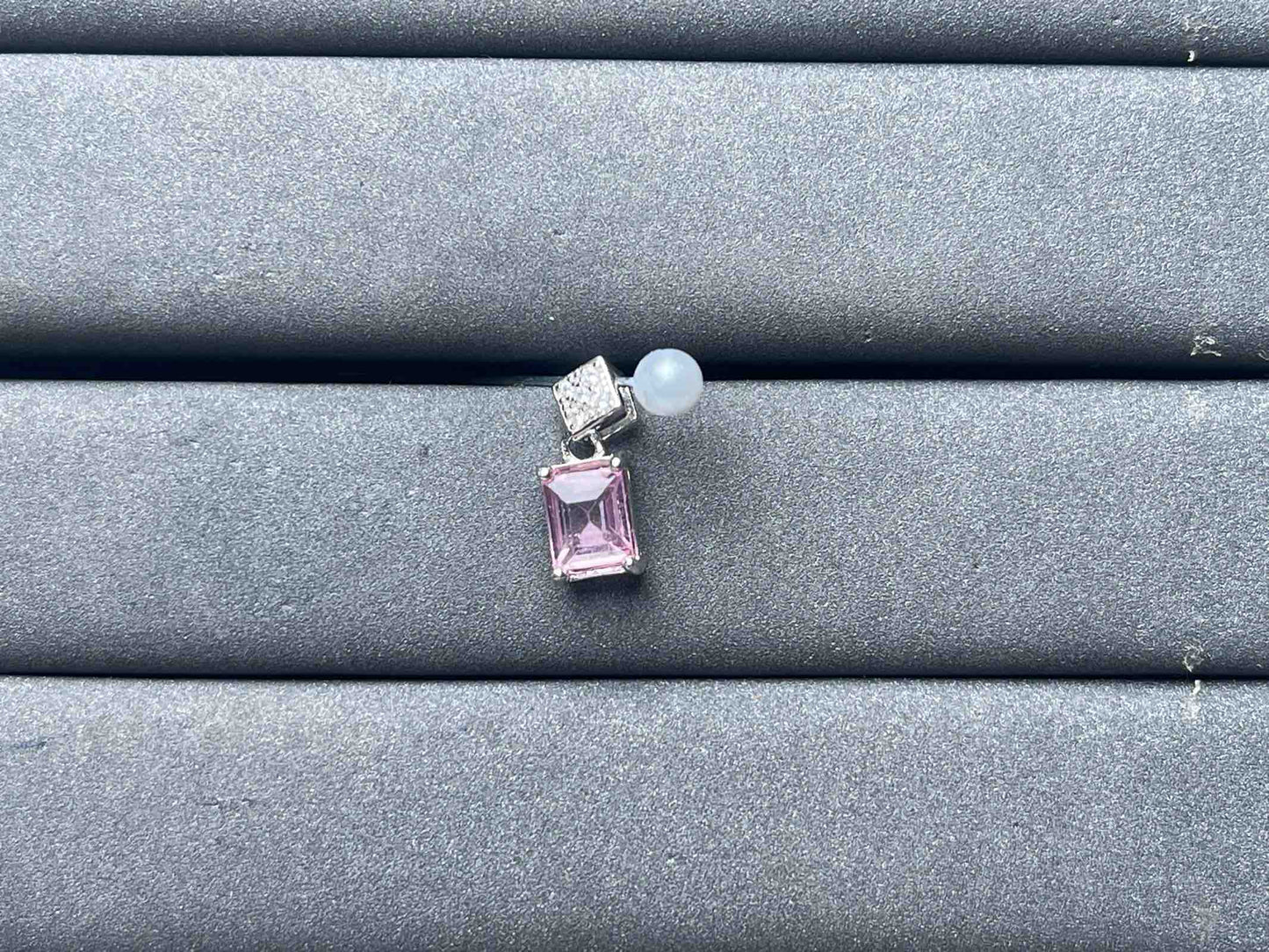 A6818 Spinel Pendant