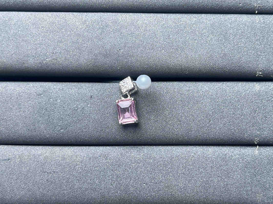 A6818 Spinel Pendant