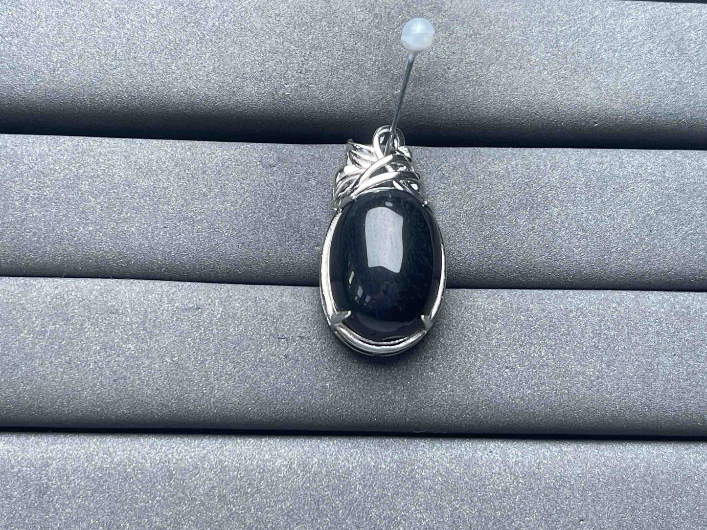 A6853 Sapphire Pendant
