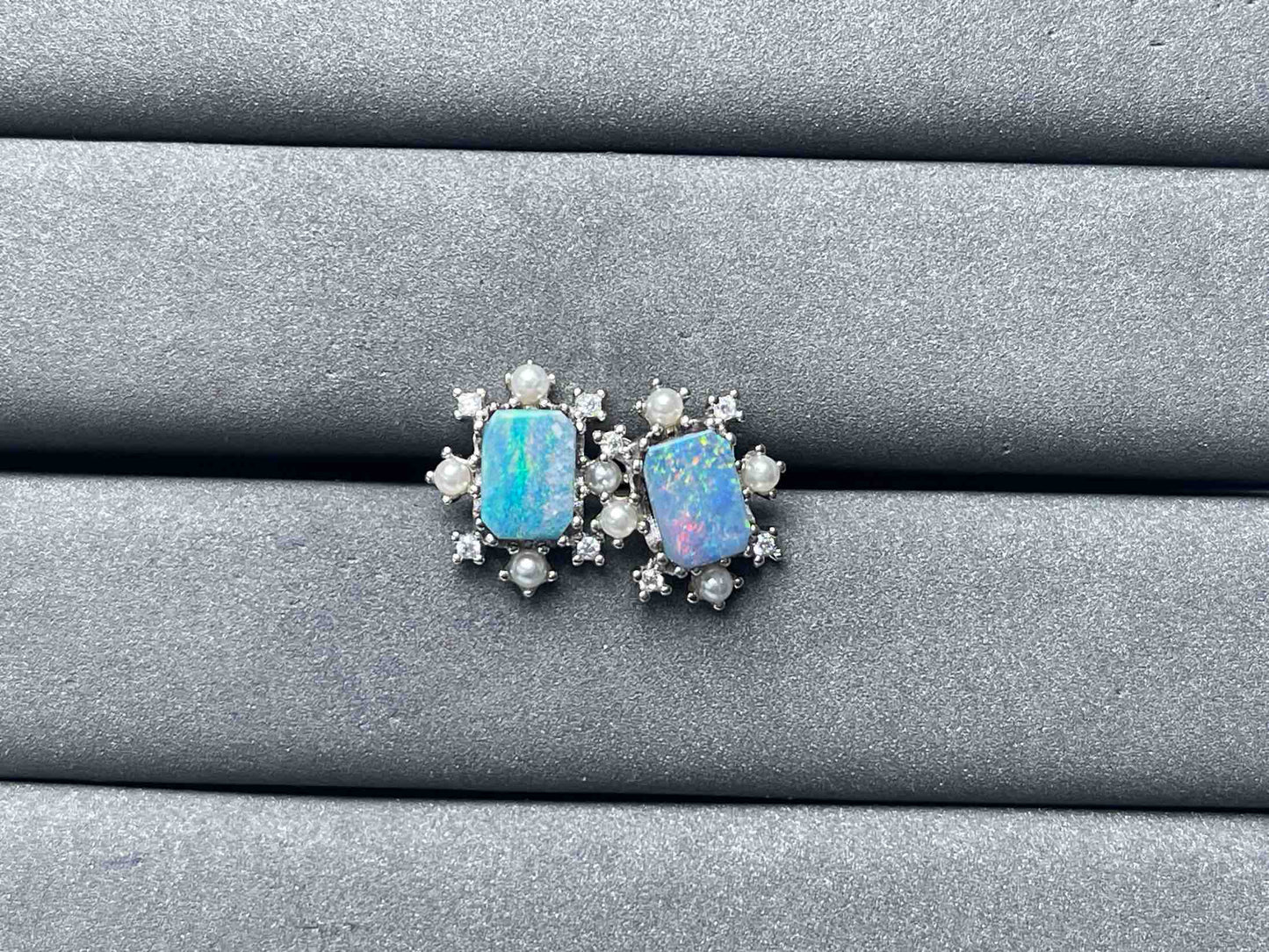A6887 Opal Earrings