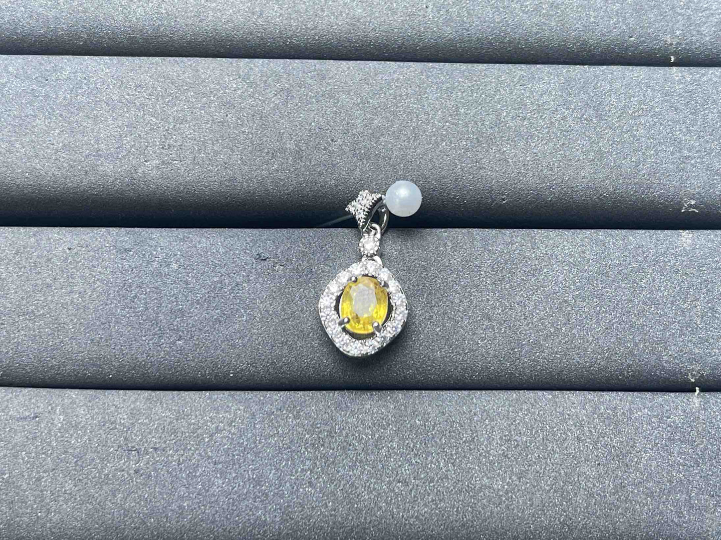 A6970 Sapphire Pendant