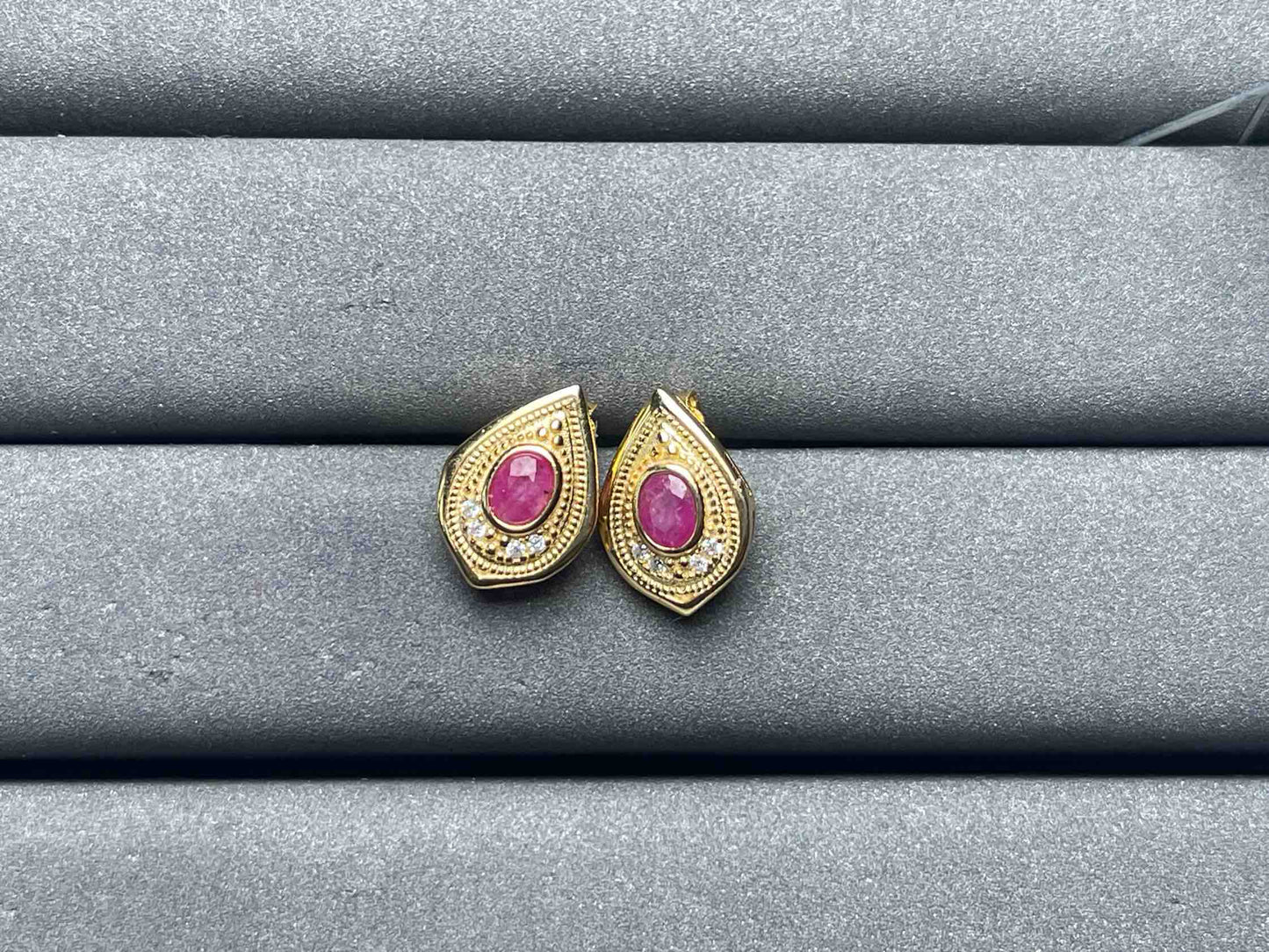 A7041 Ruby Earrings